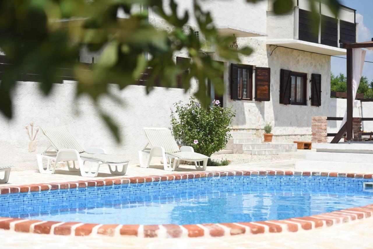 House & Apartment Palaca Donji Zemunik 外观 照片