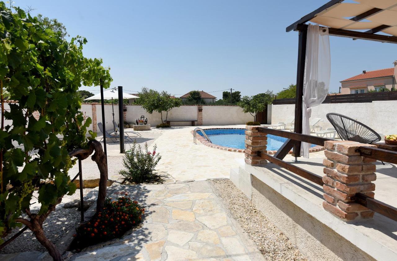 House & Apartment Palaca Donji Zemunik 外观 照片