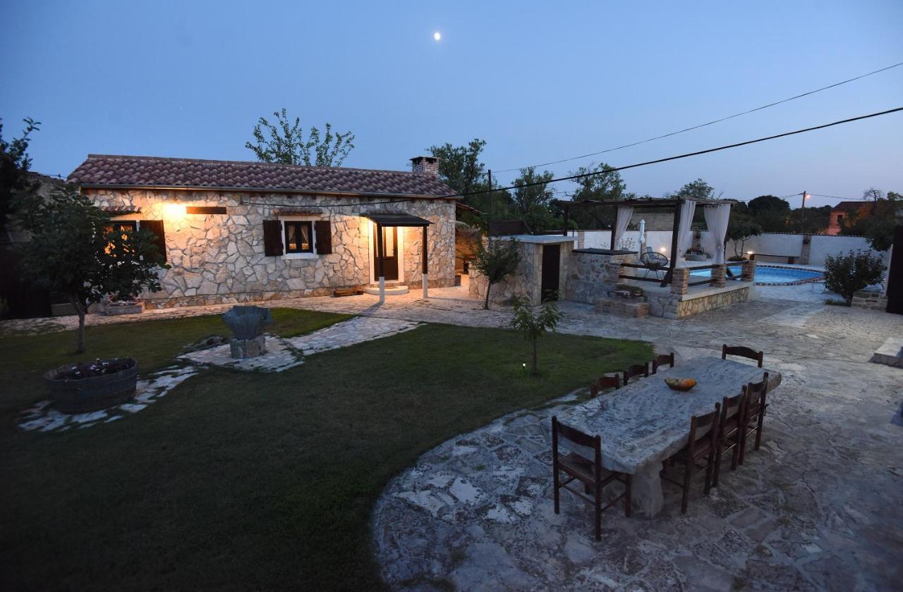 House & Apartment Palaca Donji Zemunik 外观 照片