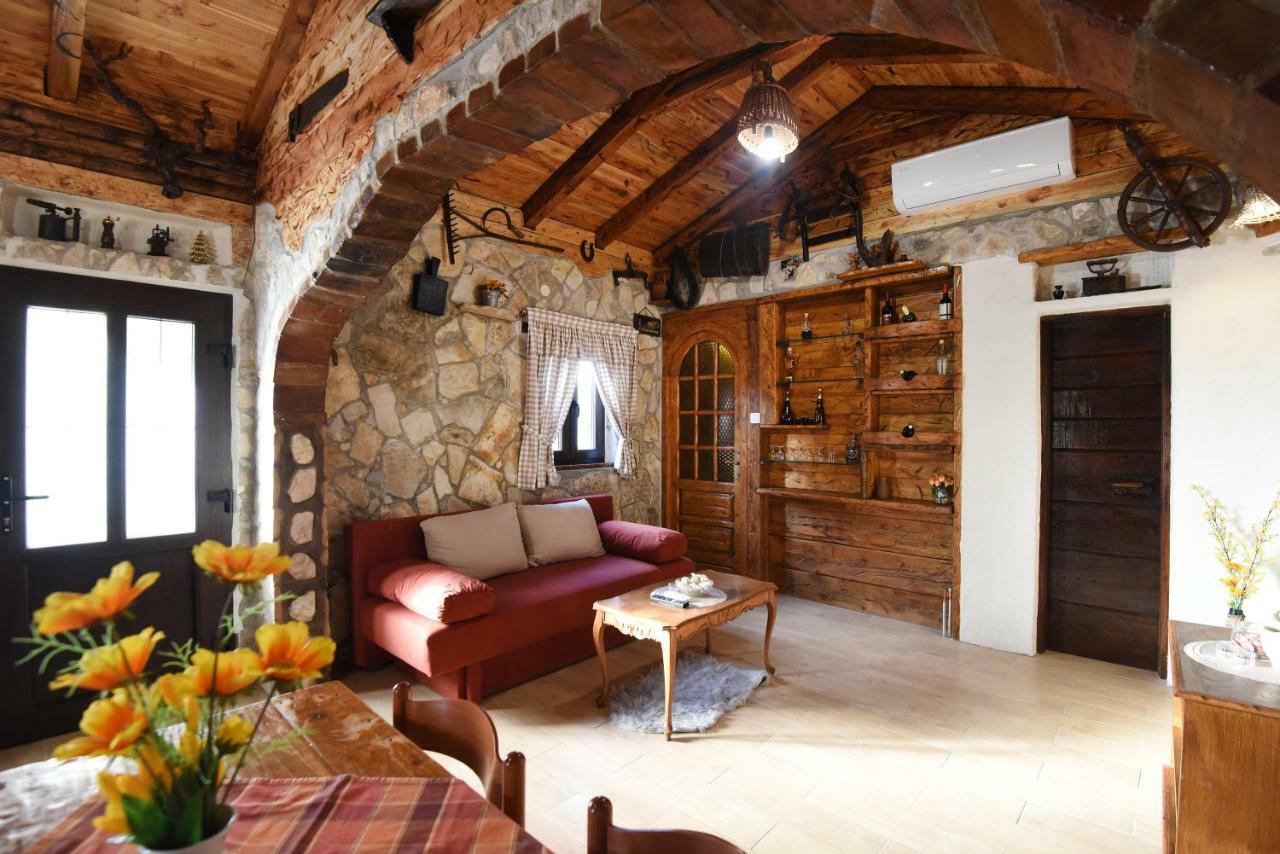 House & Apartment Palaca Donji Zemunik 外观 照片